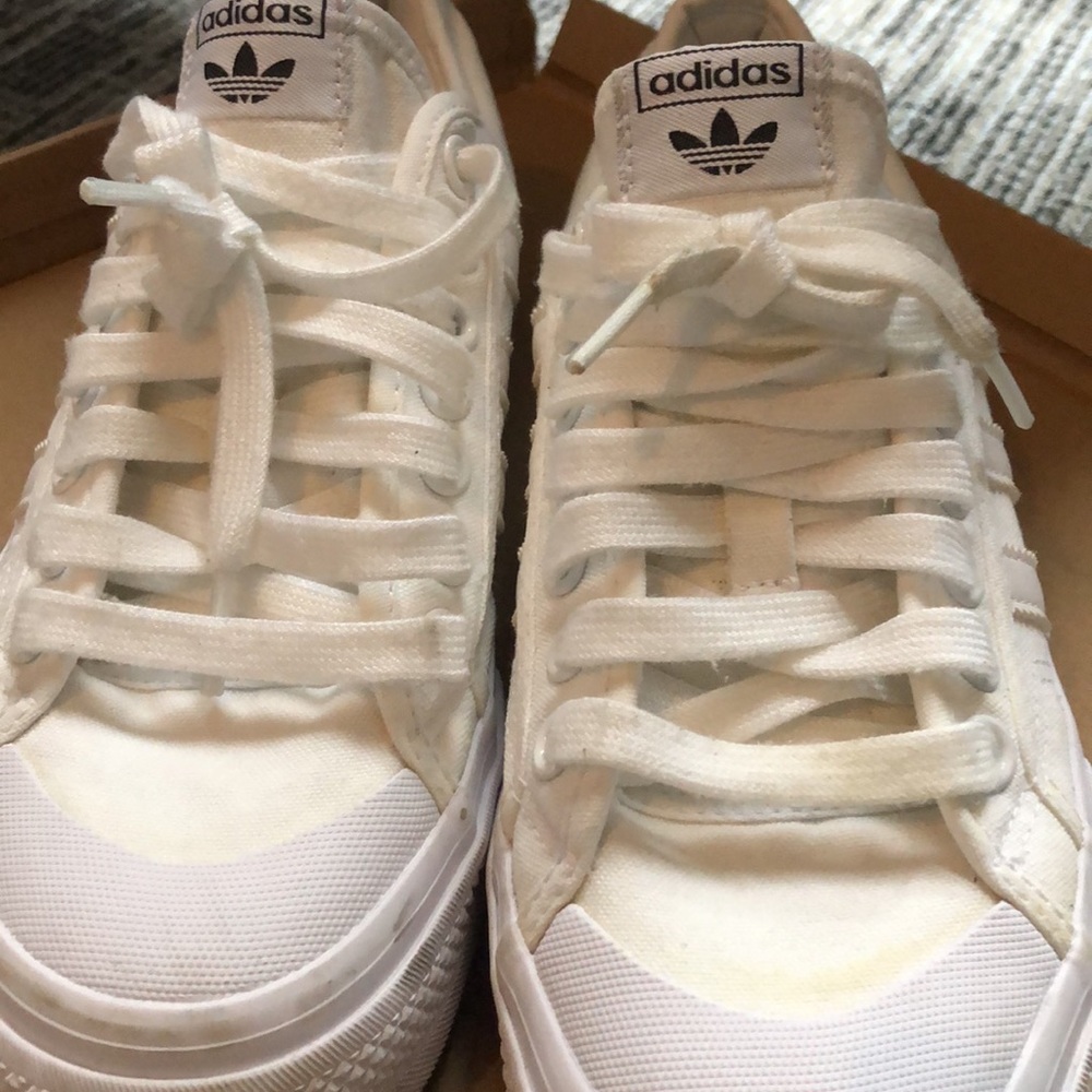 Adidas - Picture 3 of 5